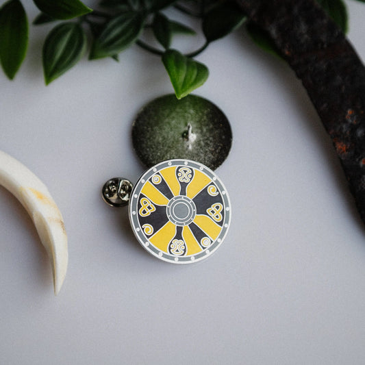 Viking Battle Shield Enamel Pin – Black & Yellow Artwork Signum