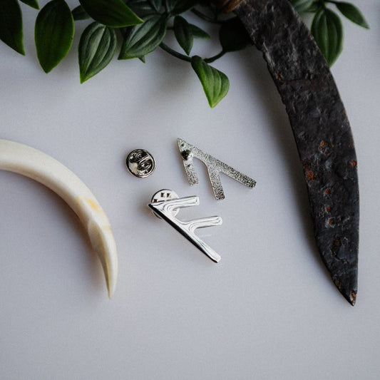 Rune Fehu Enamel Pin – Wealth, Power & Prosperity Signum