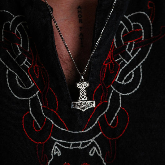 Thor’s Hammer Necklace – Viking Mjölnir Pendant Signum