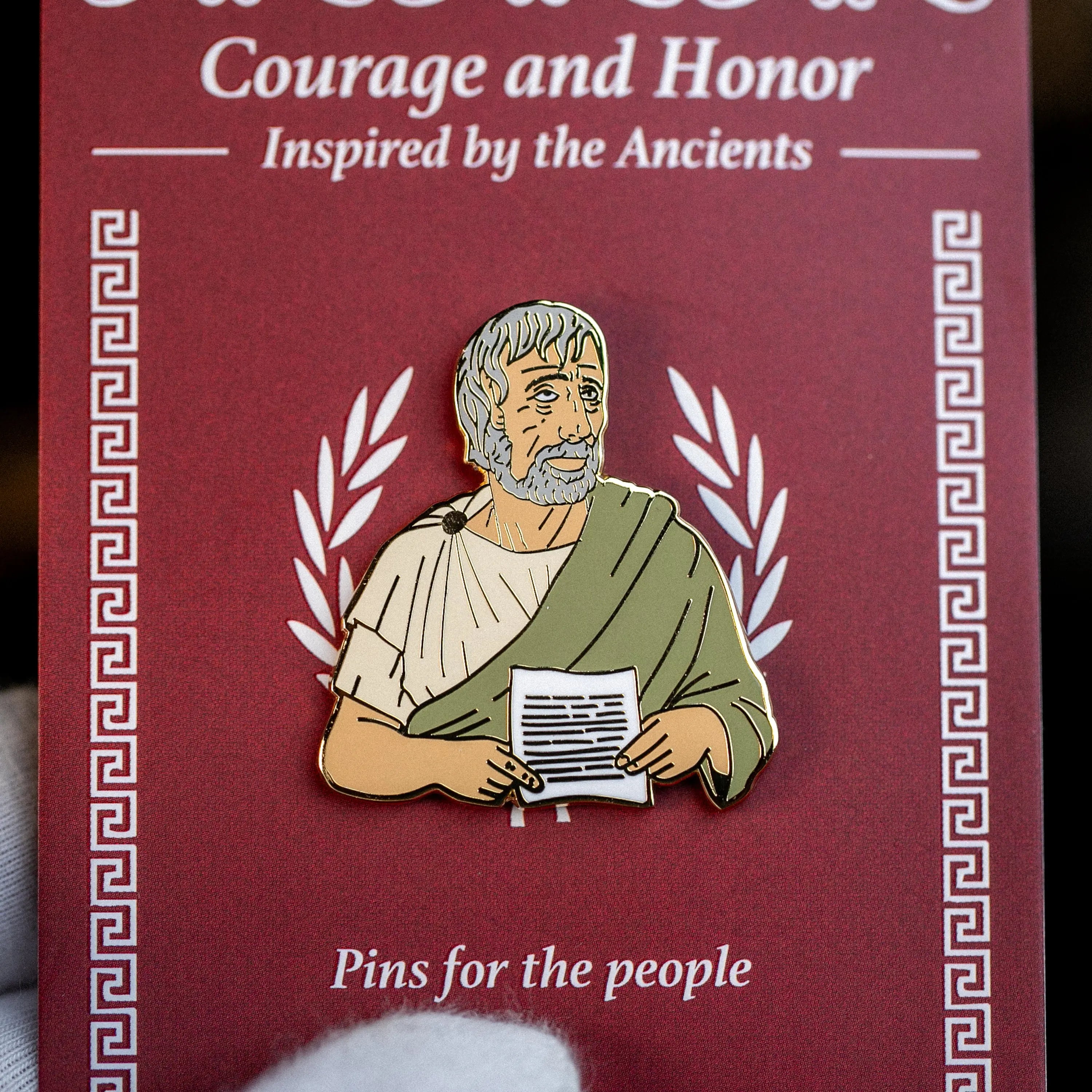 Seneca Emaille Pin – Briefe aus einer stoischen Hommage