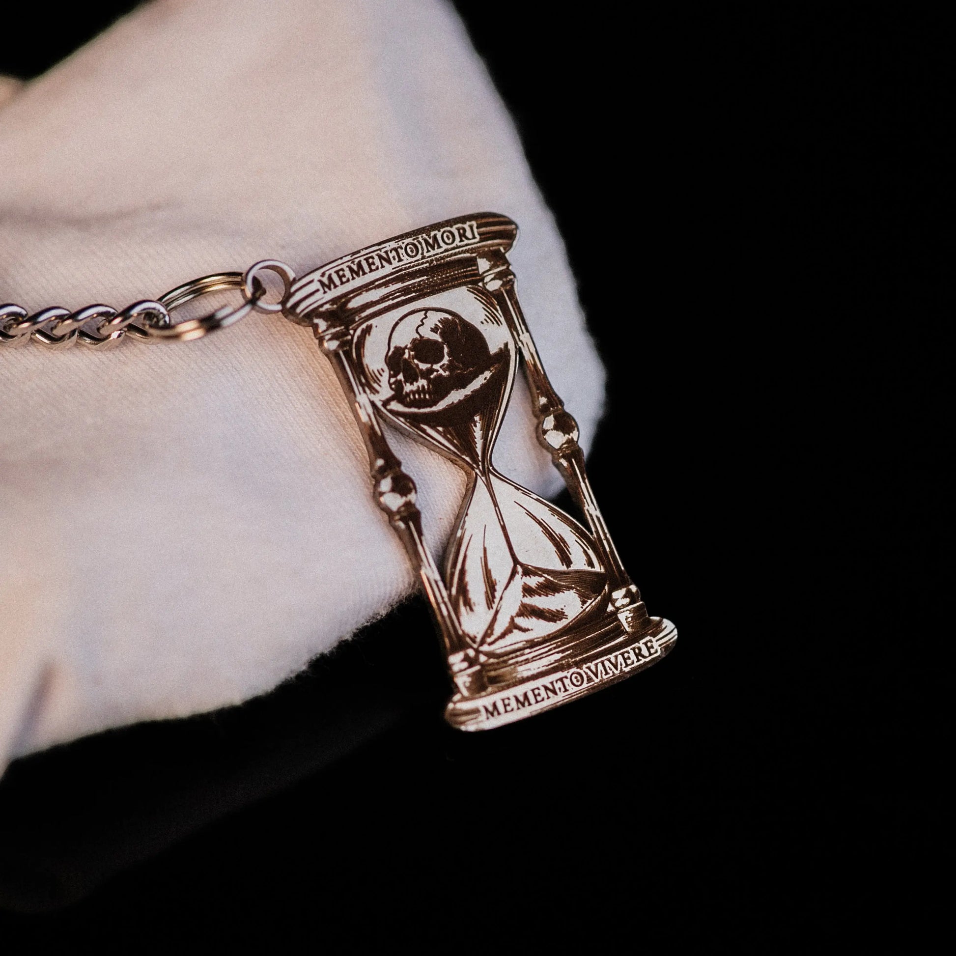 Memento Mori & Memento Vivere Sand Clock Keychain Signum