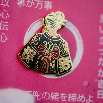Japanese Kimono Girl - Geisha Enamel Pin Signum
